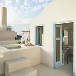 Oia's Cellars *