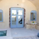 Oia's Cellars