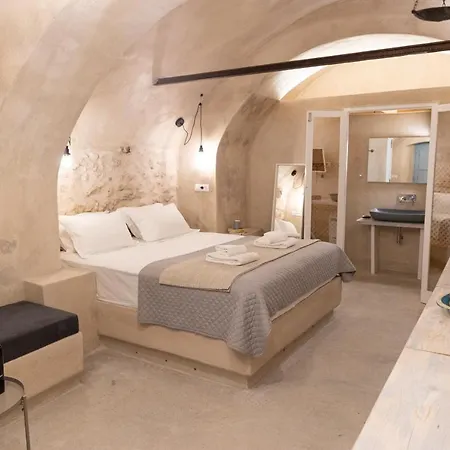 Oia's Cellars Appartement