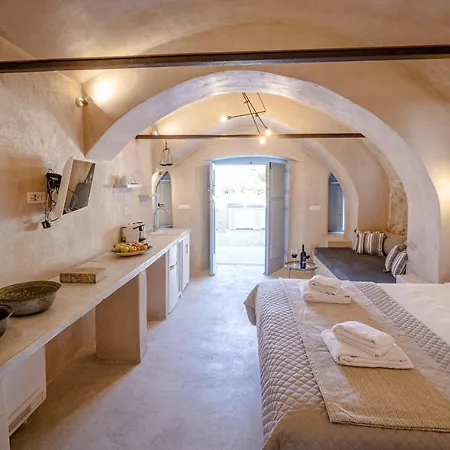 Апартаменты Oia's Cellars Ия