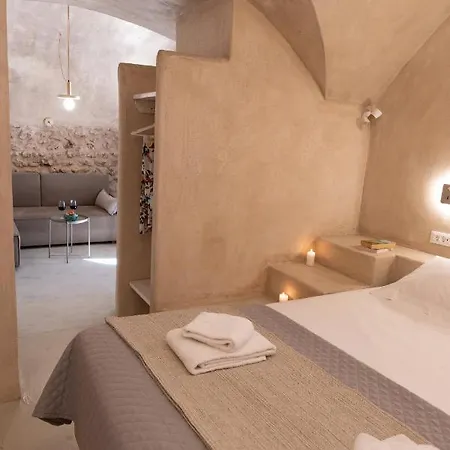 Апартаменты Oia's Cellars *