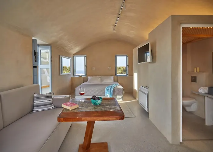 Oia's Cellars Apartman Ía